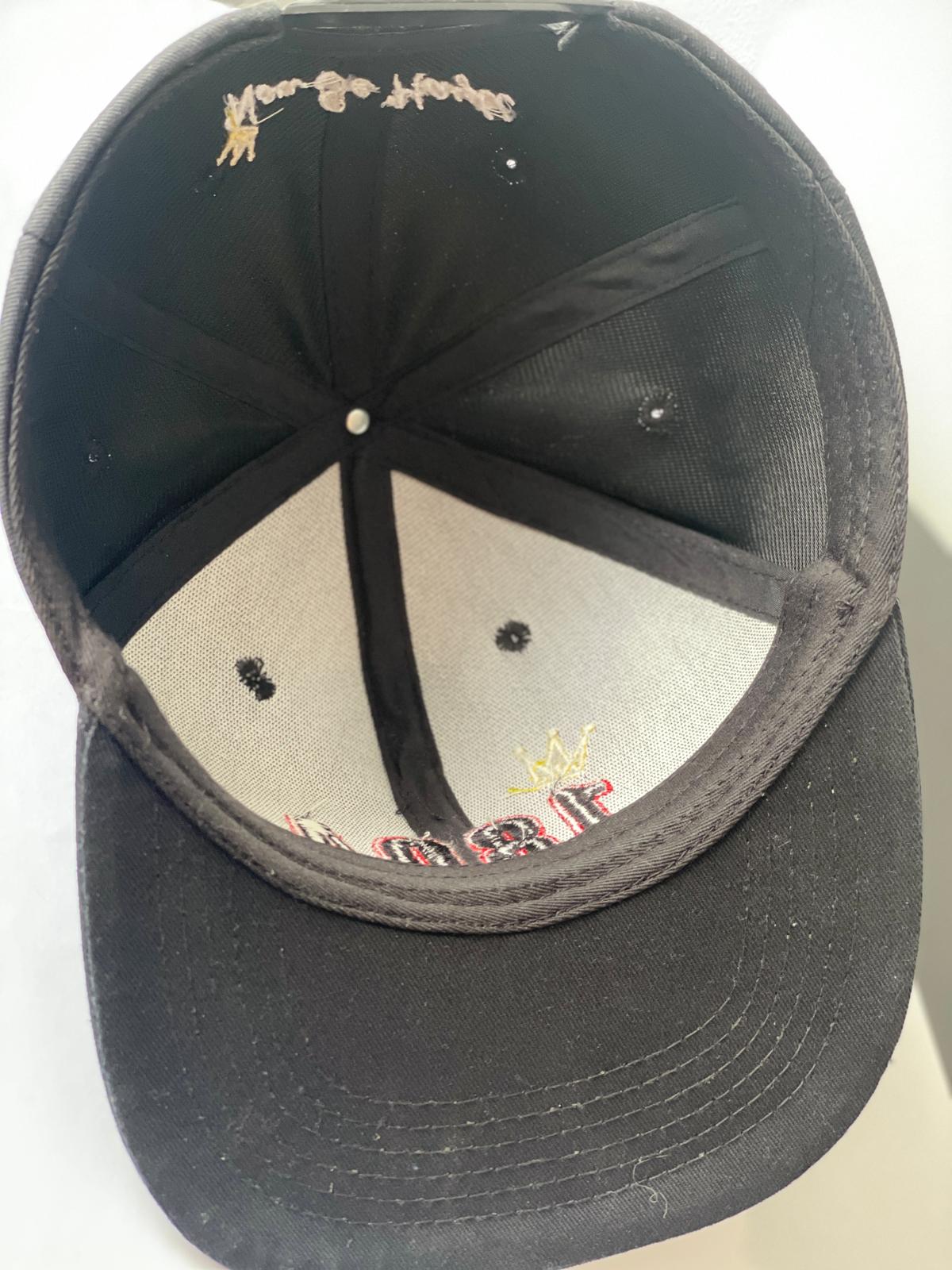 Casquette Noire 1804 – Broderie Rouge & Noire avec Couronne Dorée | Nou Se Hayti